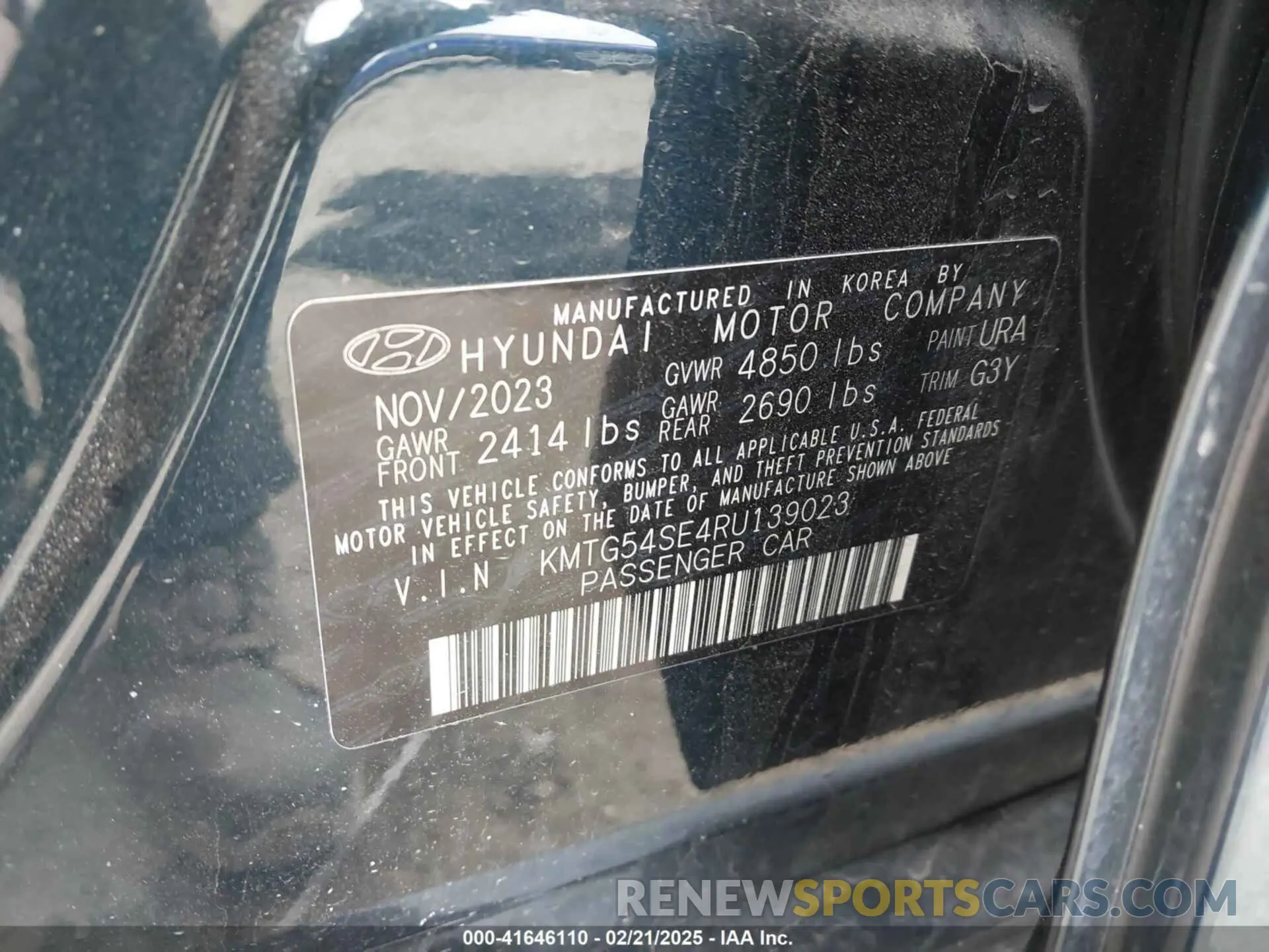 9 Photograph of a damaged car KMTG54SE4RU139023 GENESIS G70 2024