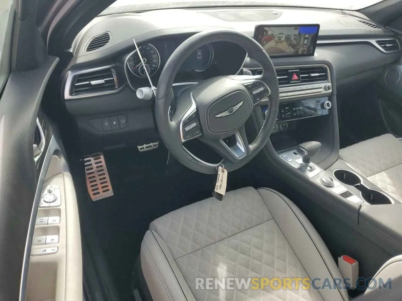 8 Фотография поврежденного автомобиля KMTG54SE8RU138988 GENESIS G70 2024