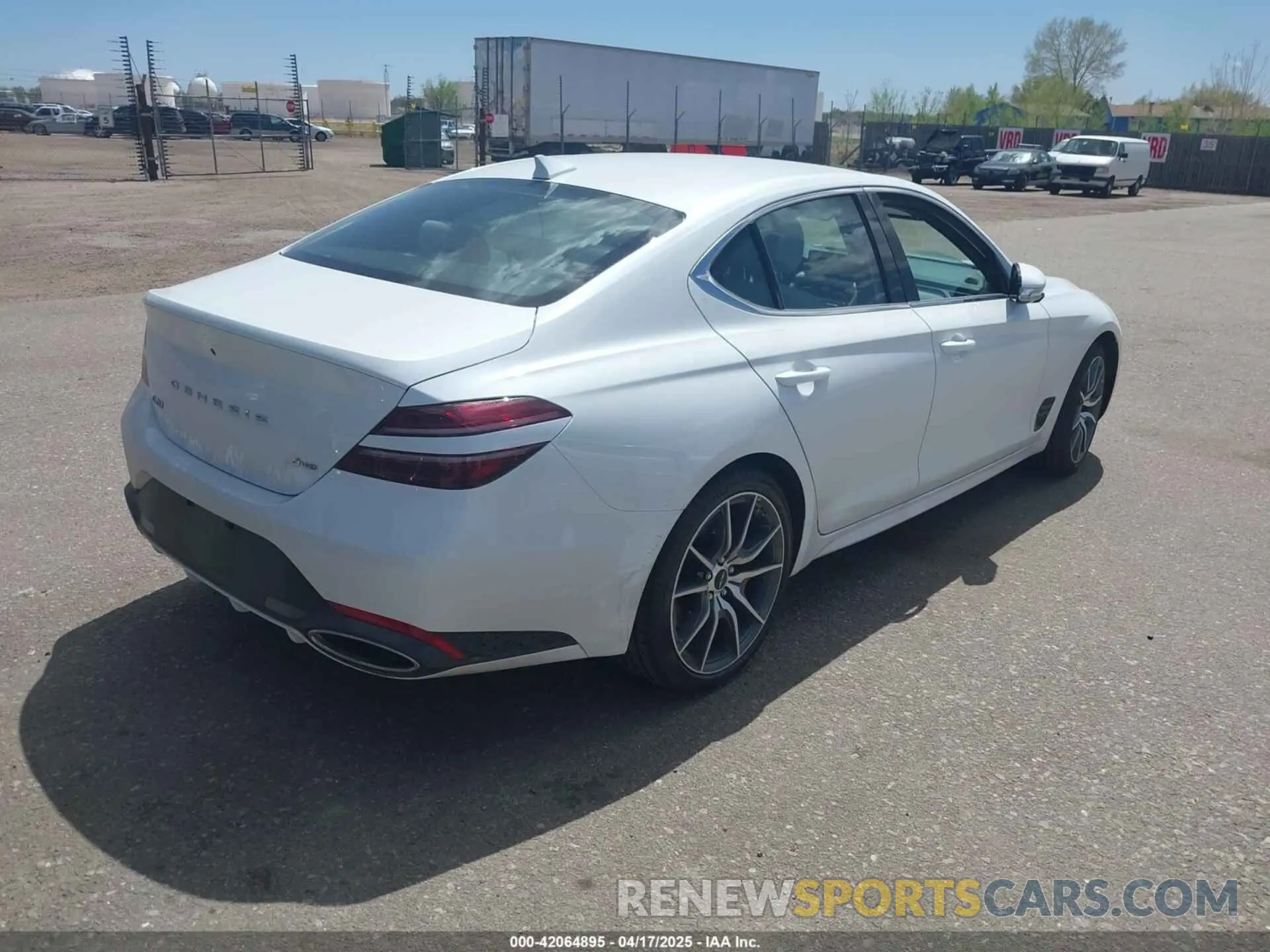 4 Фотография поврежденного автомобиля KMTG34SC6SU155525 GENESIS G70 2025