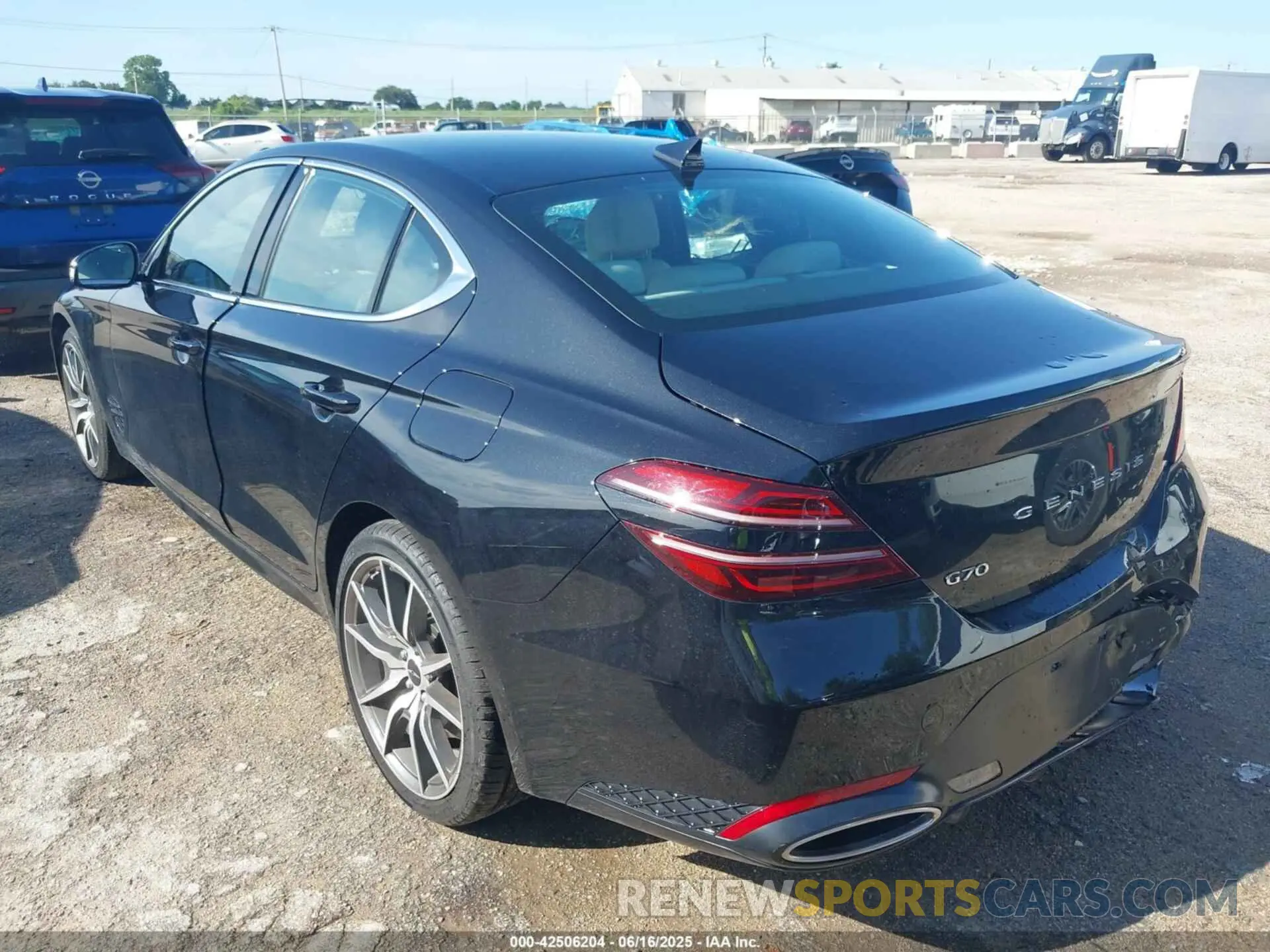 3 Фотография поврежденного автомобиля KMTG34SC9SU153977 GENESIS G70 2025