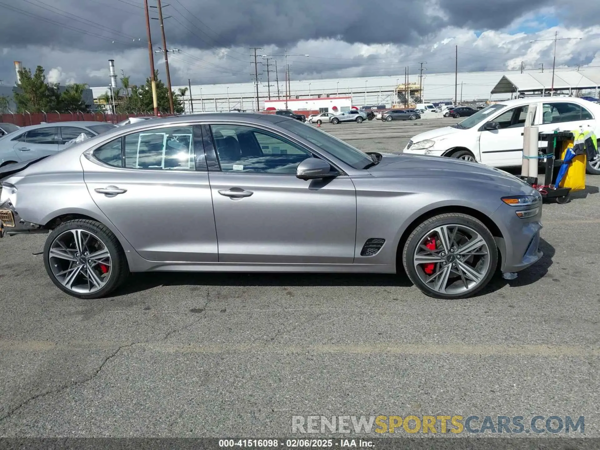 14 Photograph of a damaged car KMTG54SE4SU146527 GENESIS G70 2025