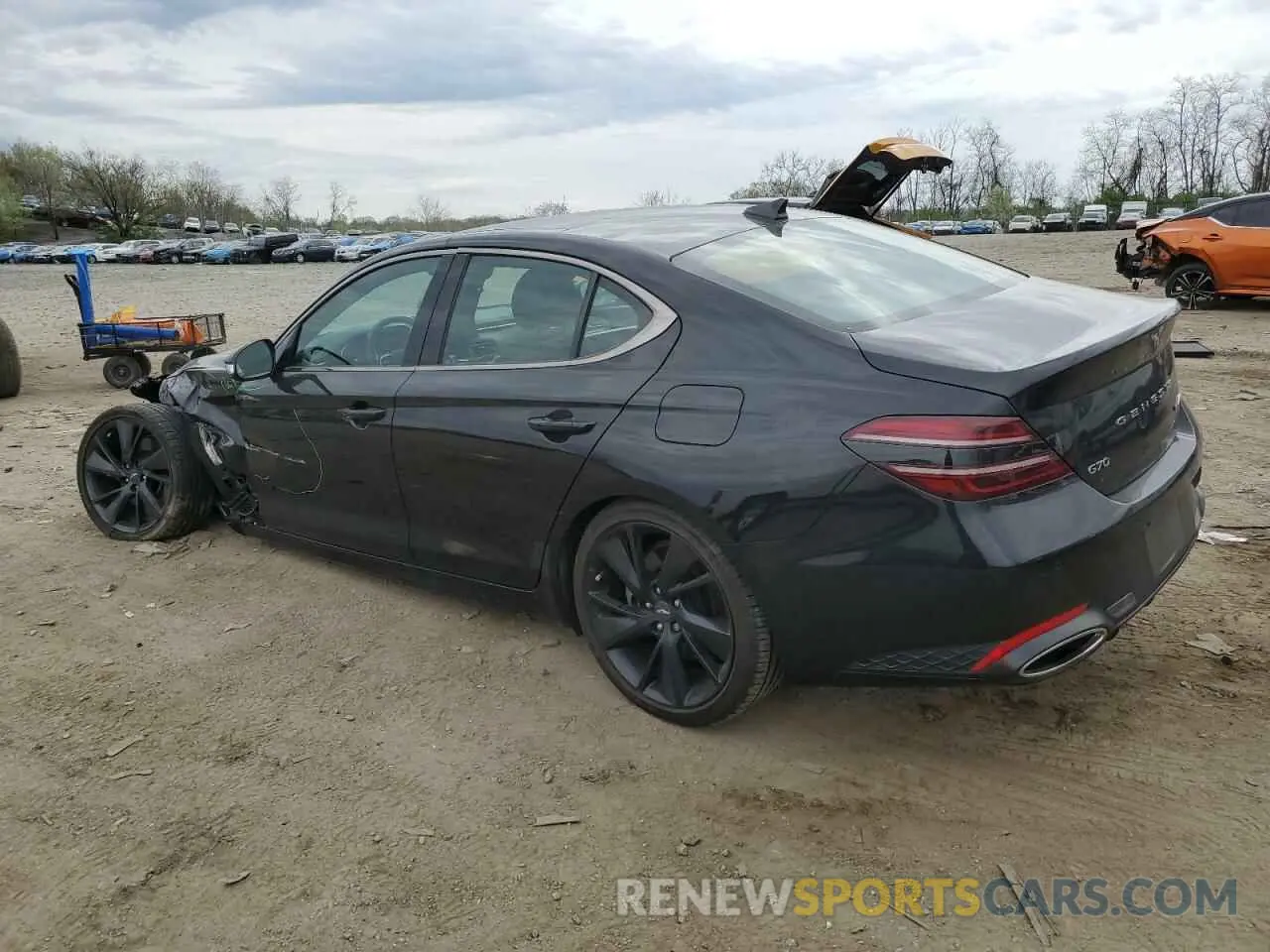 2 Фотография поврежденного автомобиля KMTG54TE2NU081955 GENESIS G70 BASE 2022