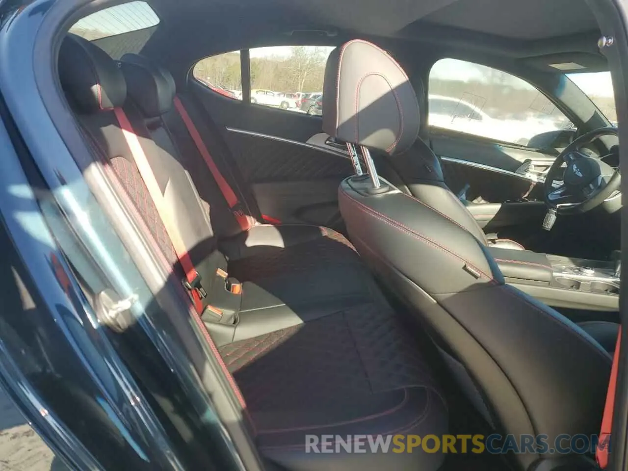 10 Photograph of a damaged car KMTG54TE2NU103064 GENESIS G70 BASE 2022