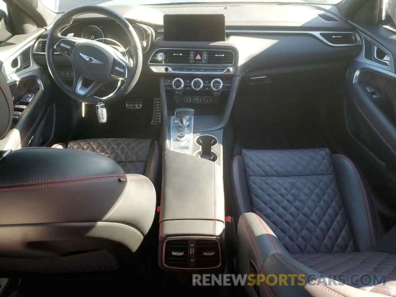 8 Photograph of a damaged car KMTG54TE2NU103064 GENESIS G70 BASE 2022