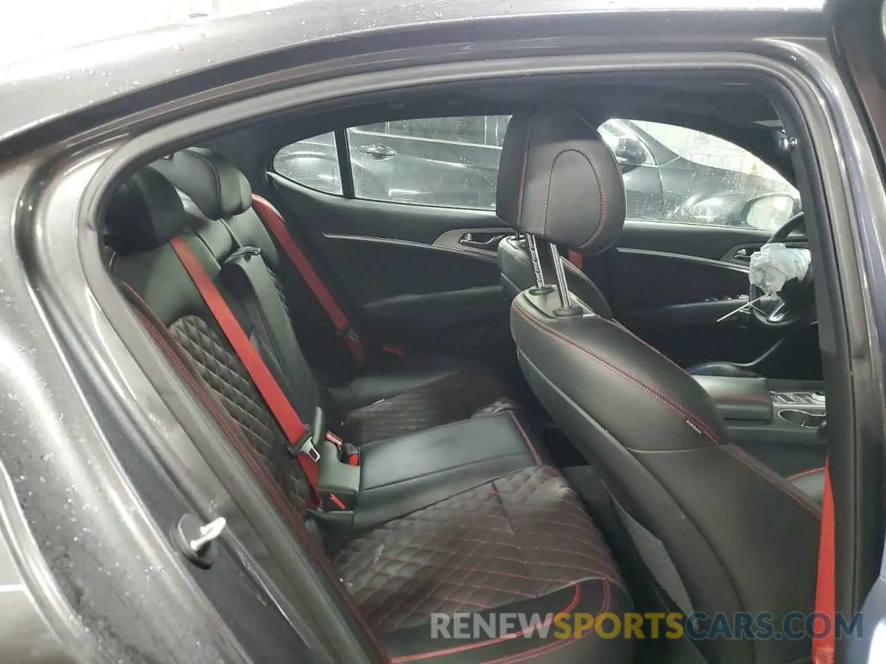 10 Photograph of a damaged car KMTG54TE7NU084124 GENESIS G70 BASE 2022