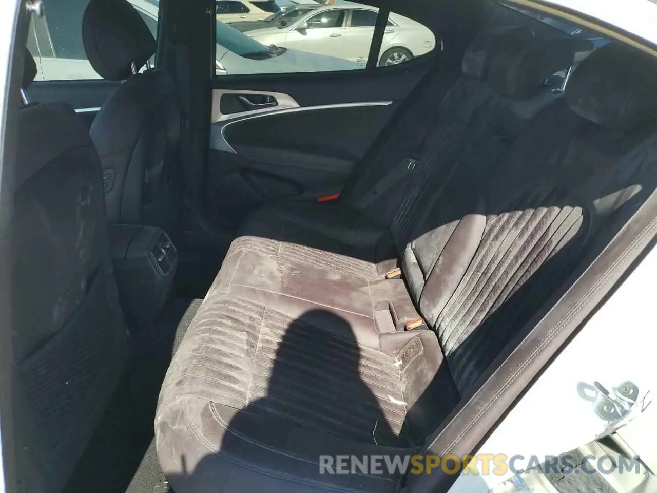 10 Photograph of a damaged car KMTG54TE7NU088173 GENESIS G70 BASE 2022