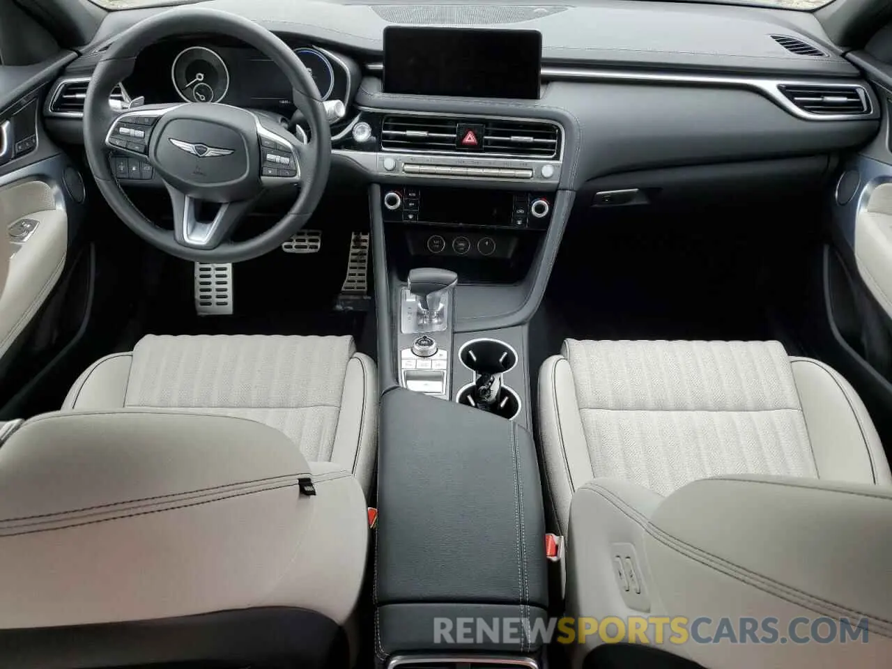 8 Фотография поврежденного автомобиля KMTG34SC0RU136639 GENESIS G70 BASE 2024