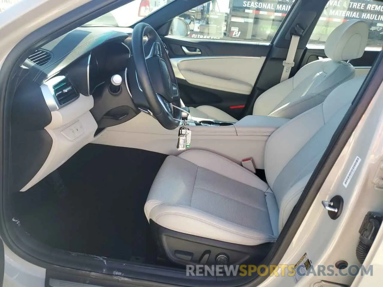 7 Фотография поврежденного автомобиля KMTG34SC5RU142873 GENESIS G70 BASE 2024