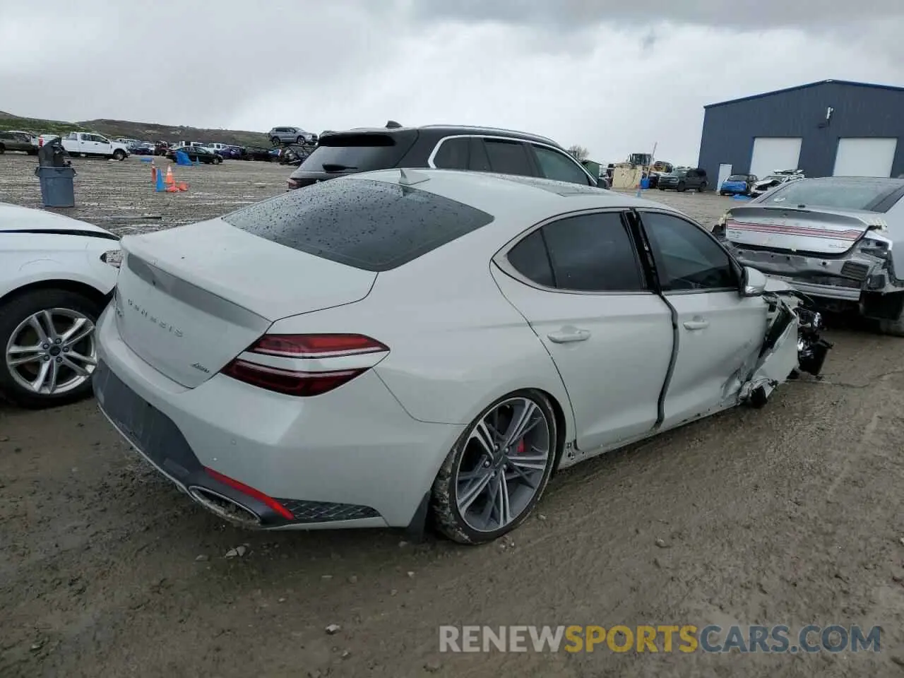 3 Фотография поврежденного автомобиля KMTG34SC6RU136838 GENESIS G70 BASE 2024