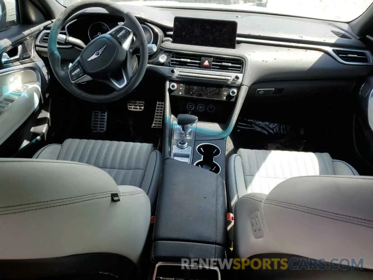 8 Фотография поврежденного автомобиля KMTG34SC6RU136838 GENESIS G70 BASE 2024