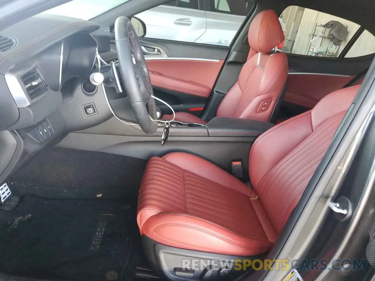 7 Фотография поврежденного автомобиля KMTG34SC8RU136338 GENESIS G70 BASE 2024