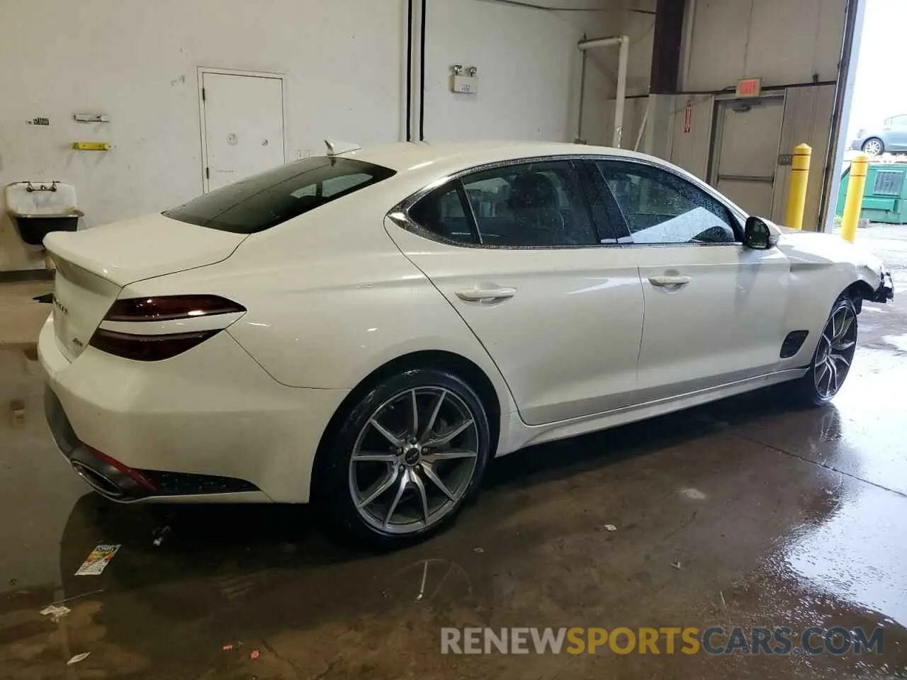 3 Photograph of a damaged car KMTG34SC3SU151206 GENESIS G70 BASE 2025