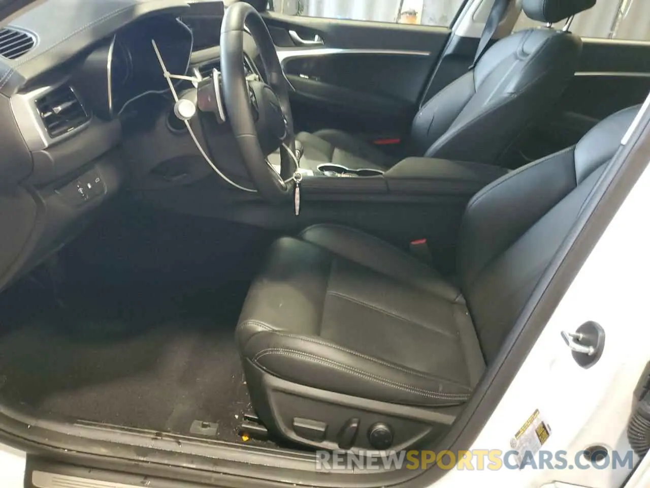 7 Photograph of a damaged car KMTG34SC3SU151206 GENESIS G70 BASE 2025