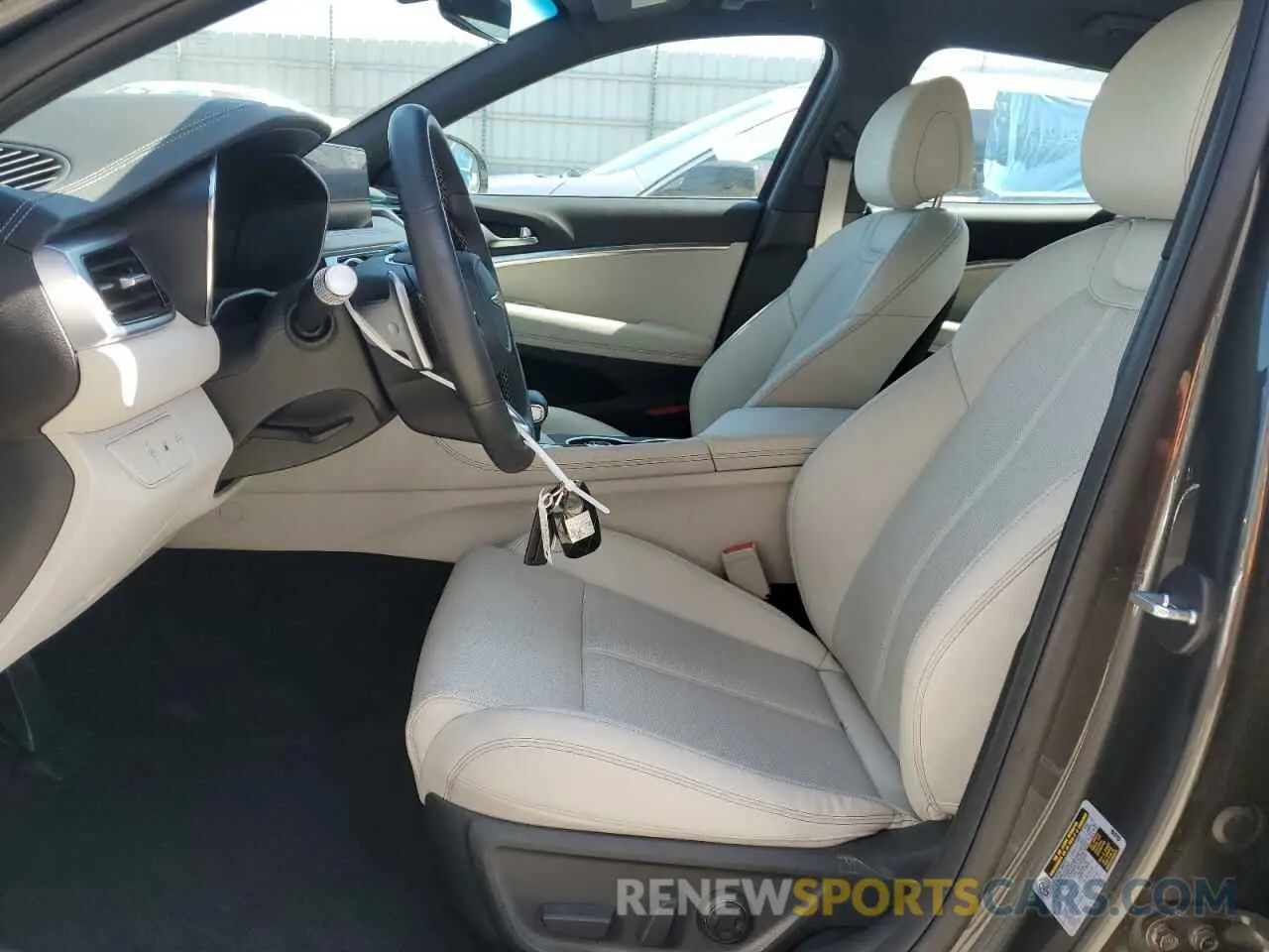 7 Photograph of a damaged car KMTG34SC4SU154731 GENESIS G70 BASE 2025