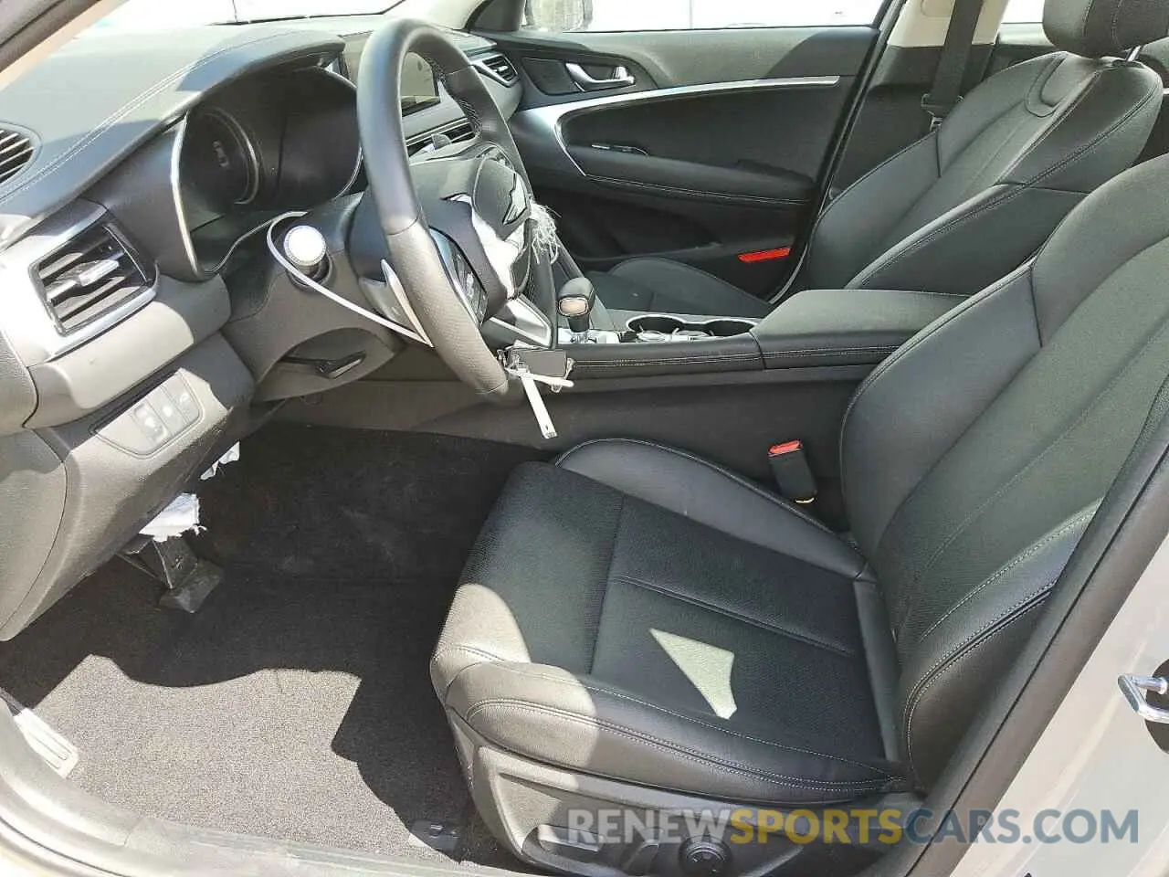 7 Photograph of a damaged car KMTG34SC6SU152947 GENESIS G70 BASE 2025