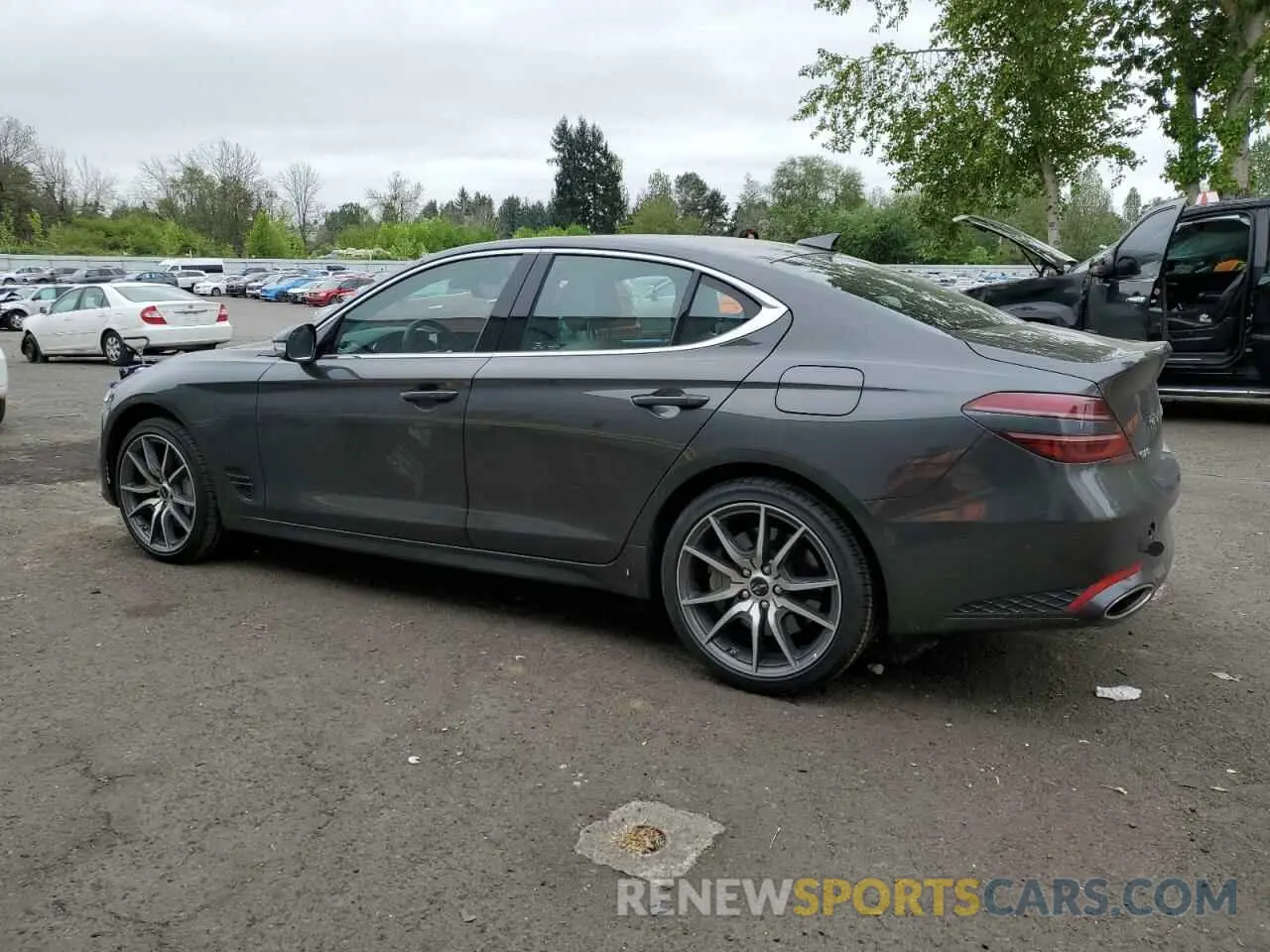 2 Фотография поврежденного автомобиля KMTG34SC9SU153624 GENESIS G70 BASE 2025