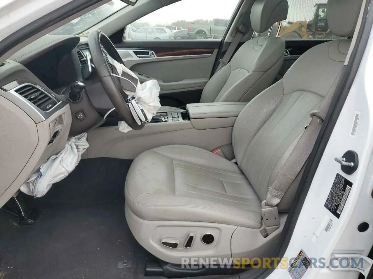 7 Photograph of a damaged car KMHGN4JE4KU290817 GENESIS G80 2019