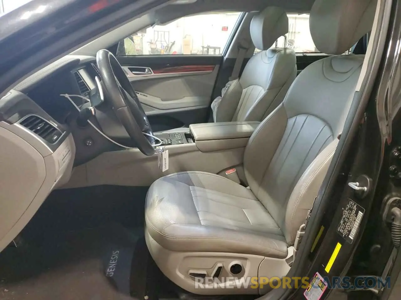 7 Photograph of a damaged car KMTFN4JE2KU309818 GENESIS G80 2019