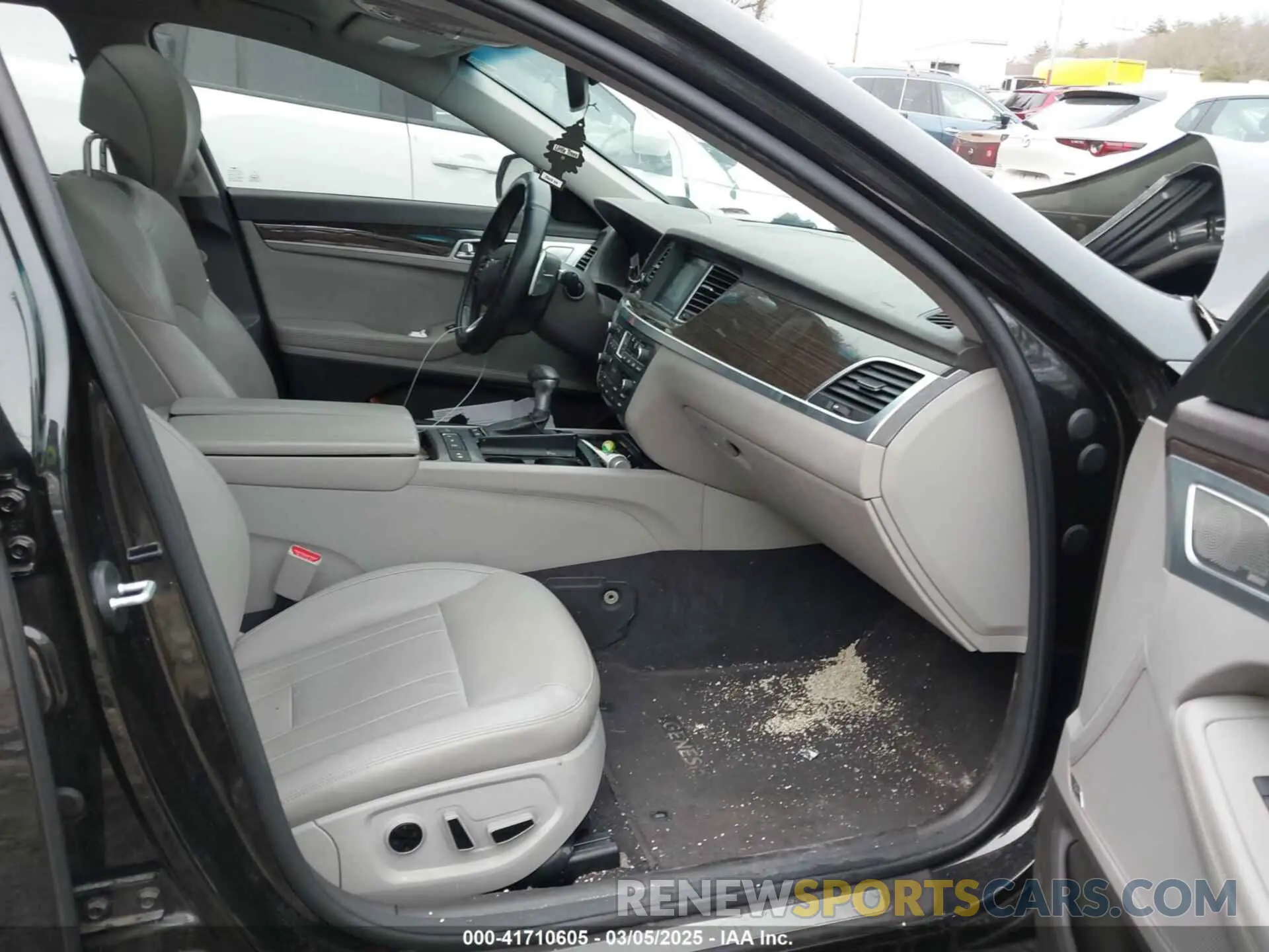 5 Photograph of a damaged car KMTFN4JE5KU320344 GENESIS G80 2019