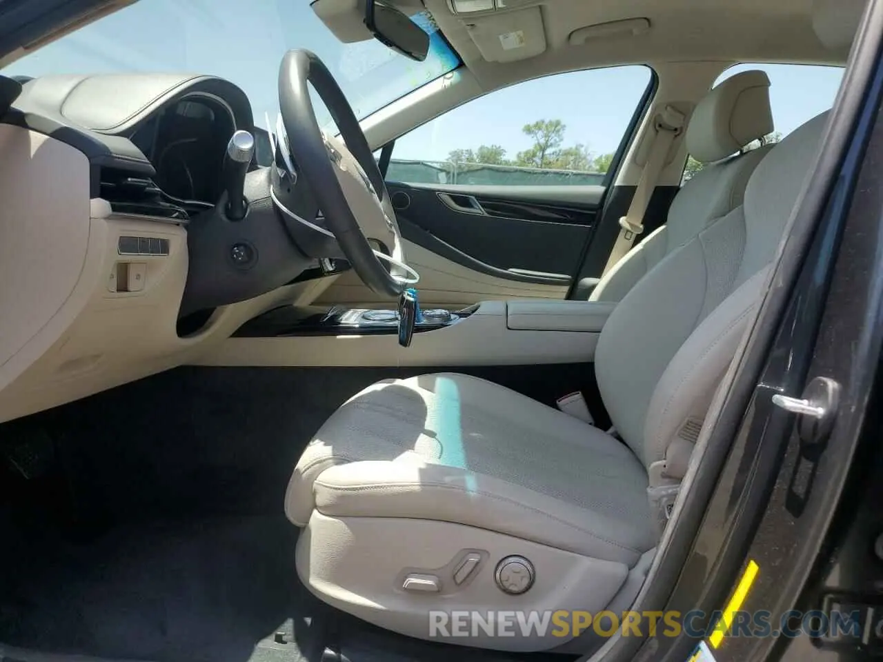 7 Photograph of a damaged car KMTGB4SC5MU082511 GENESIS G80 2021