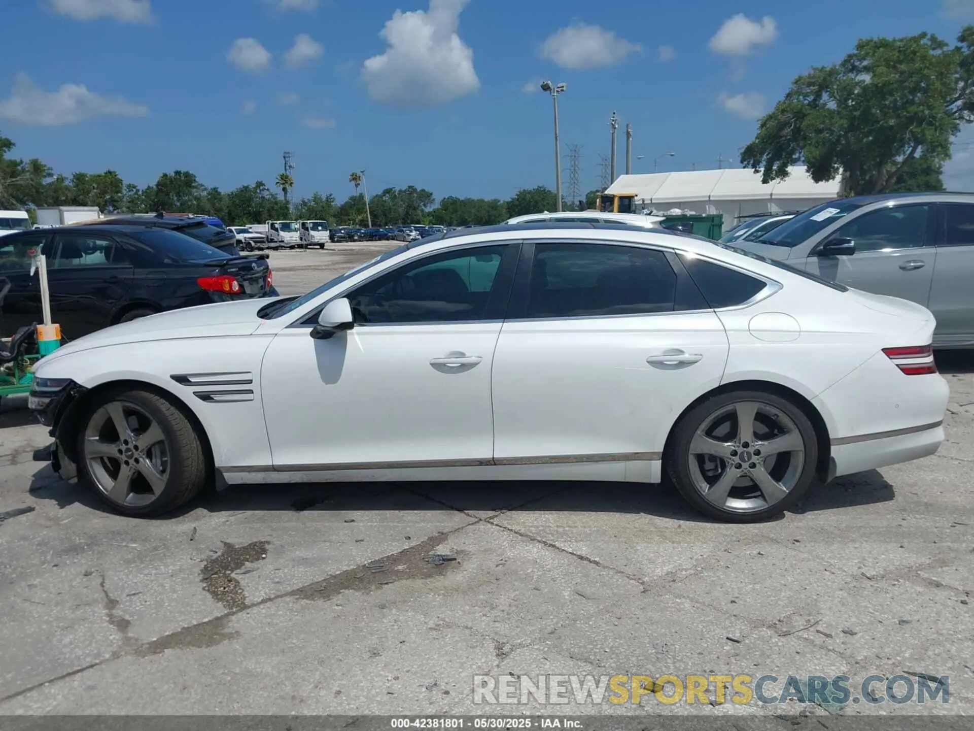 14 Photograph of a damaged car KMTGC4SD3MU088300 GENESIS G80 2021