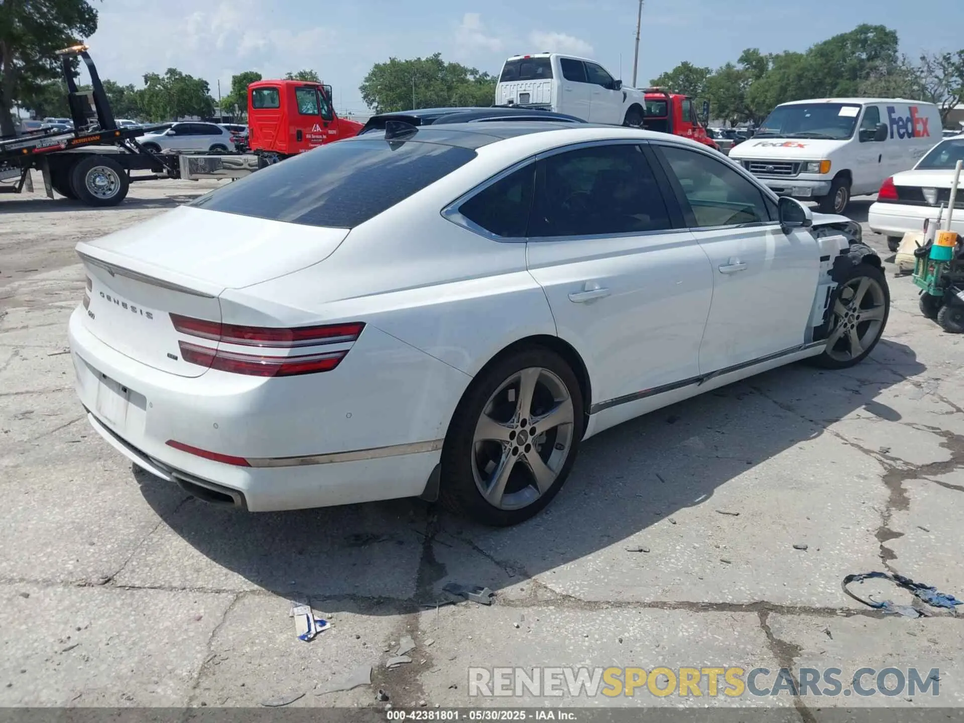 4 Photograph of a damaged car KMTGC4SD3MU088300 GENESIS G80 2021