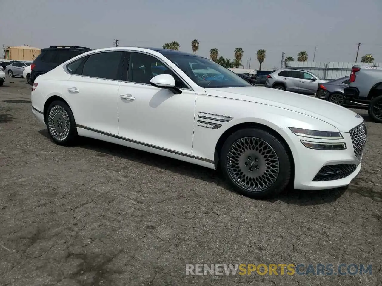 4 Photograph of a damaged car KMTGB4SC7NU092264 GENESIS G80 2022