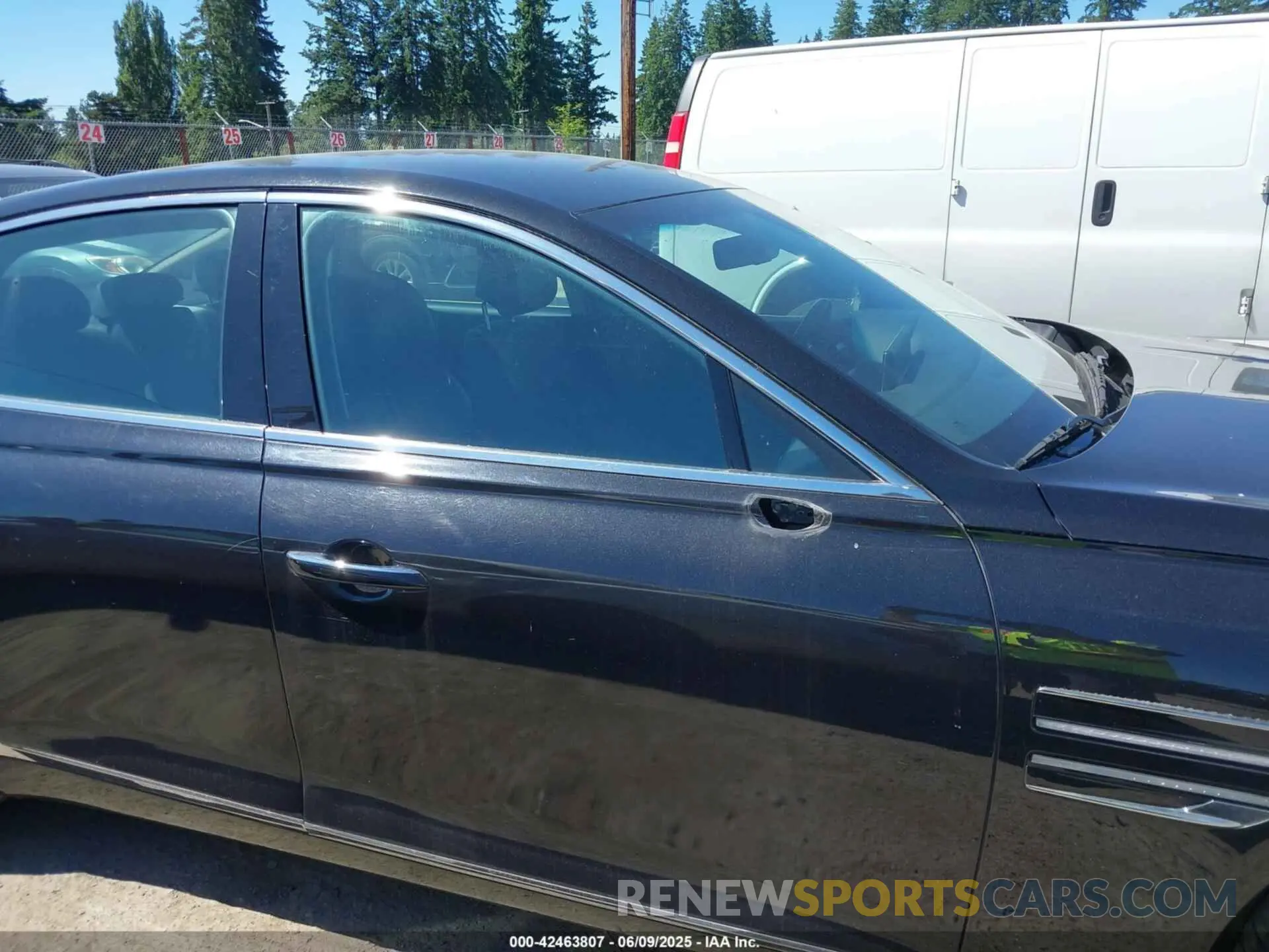 14 Photograph of a damaged car KMTGB4SC2PU185681 GENESIS G80 2023