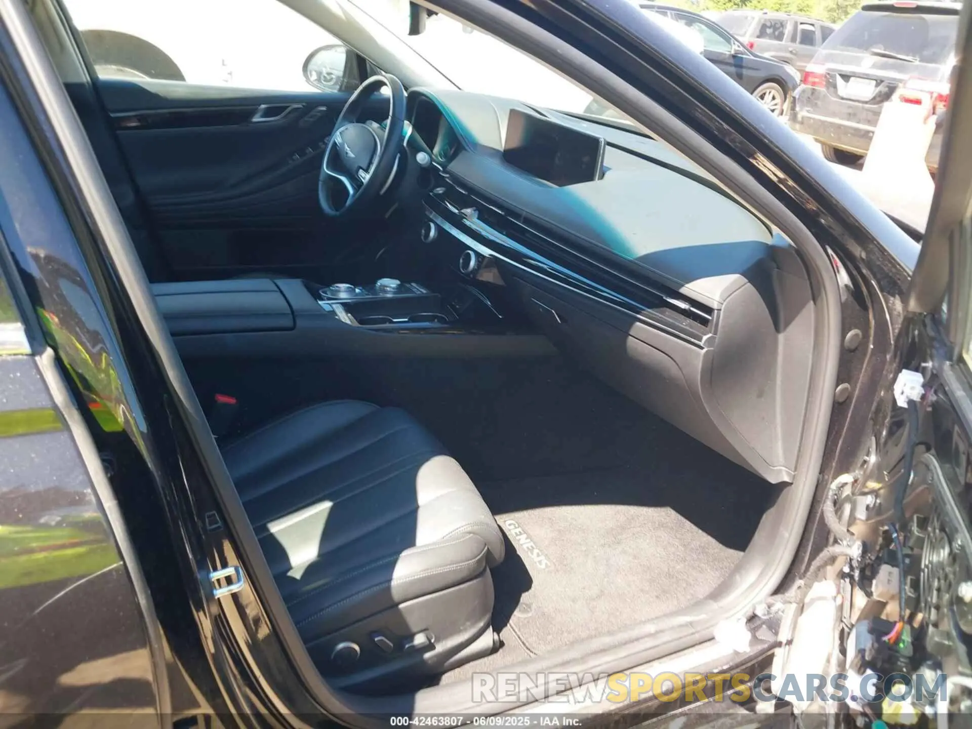 5 Photograph of a damaged car KMTGB4SC2PU185681 GENESIS G80 2023