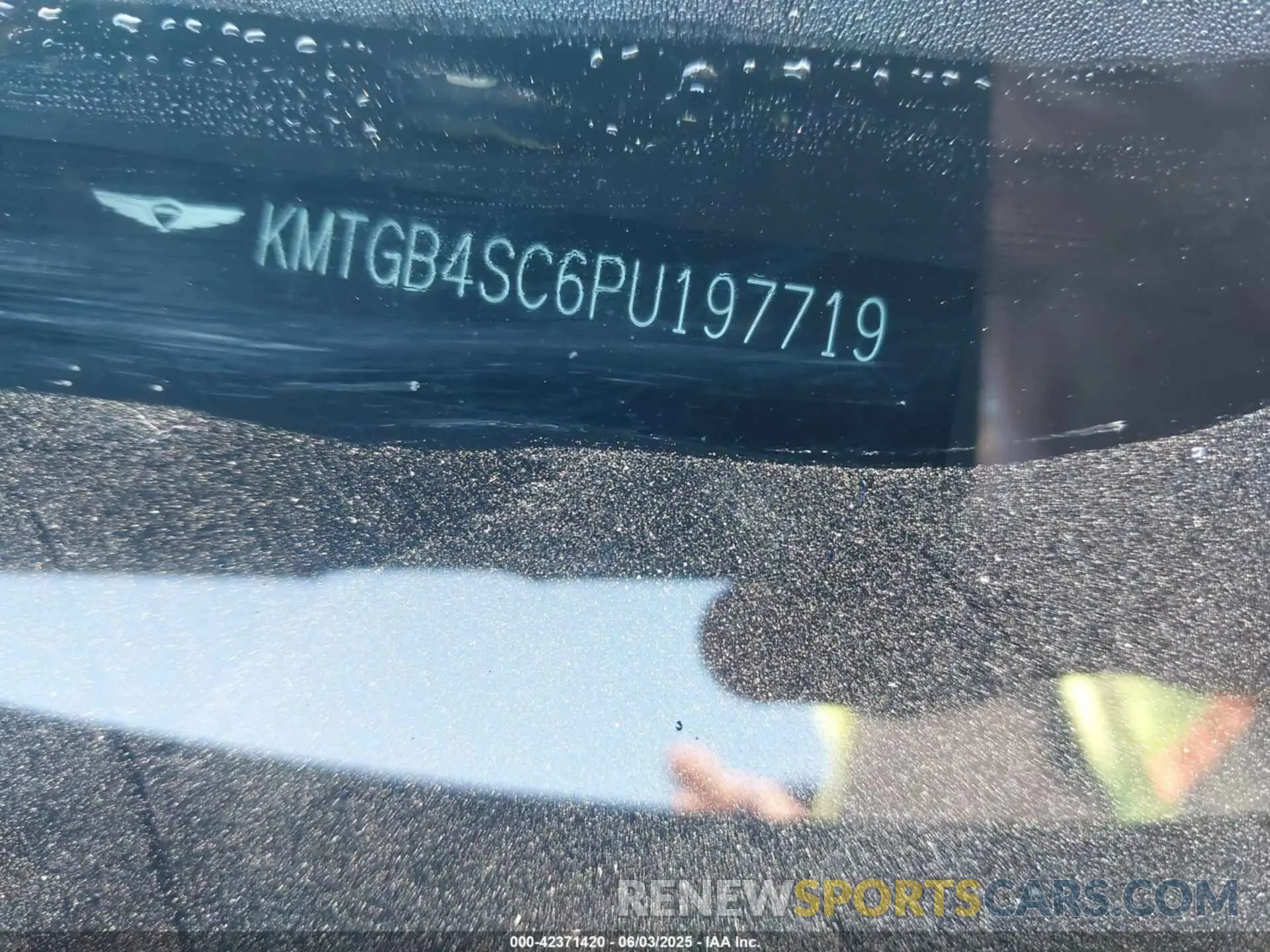 17 Photograph of a damaged car KMTGB4SC6PU197719 GENESIS G80 2023