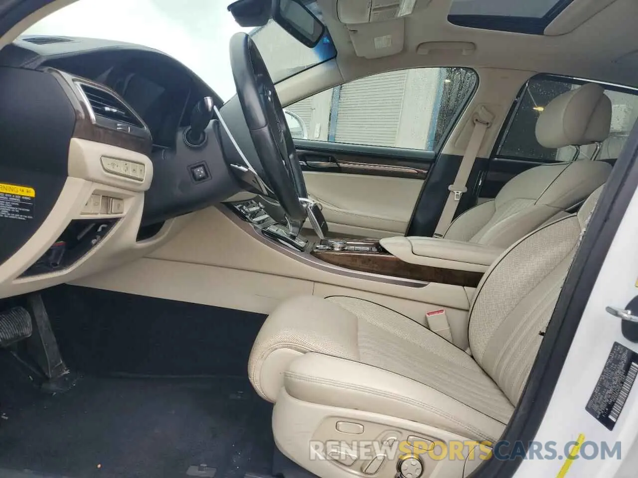 7 Photograph of a damaged car KMHG54JH0KU052649 GENESIS G90 2019