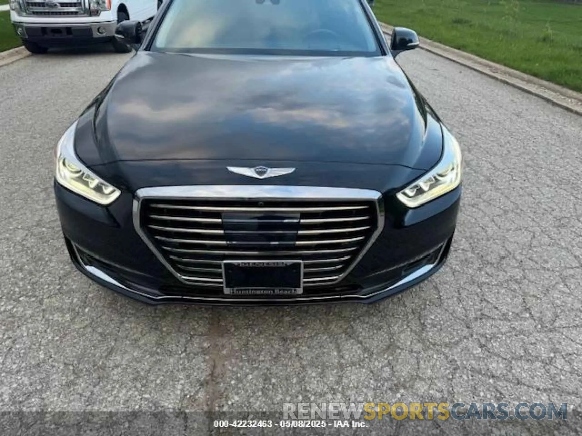 16 Photograph of a damaged car KMHG54JH9KU053279 GENESIS G90 2019