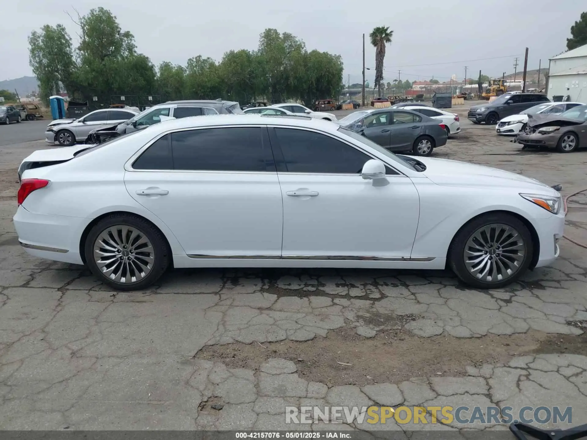 13 Photograph of a damaged car KMTF34JA4KU061686 GENESIS G90 2019