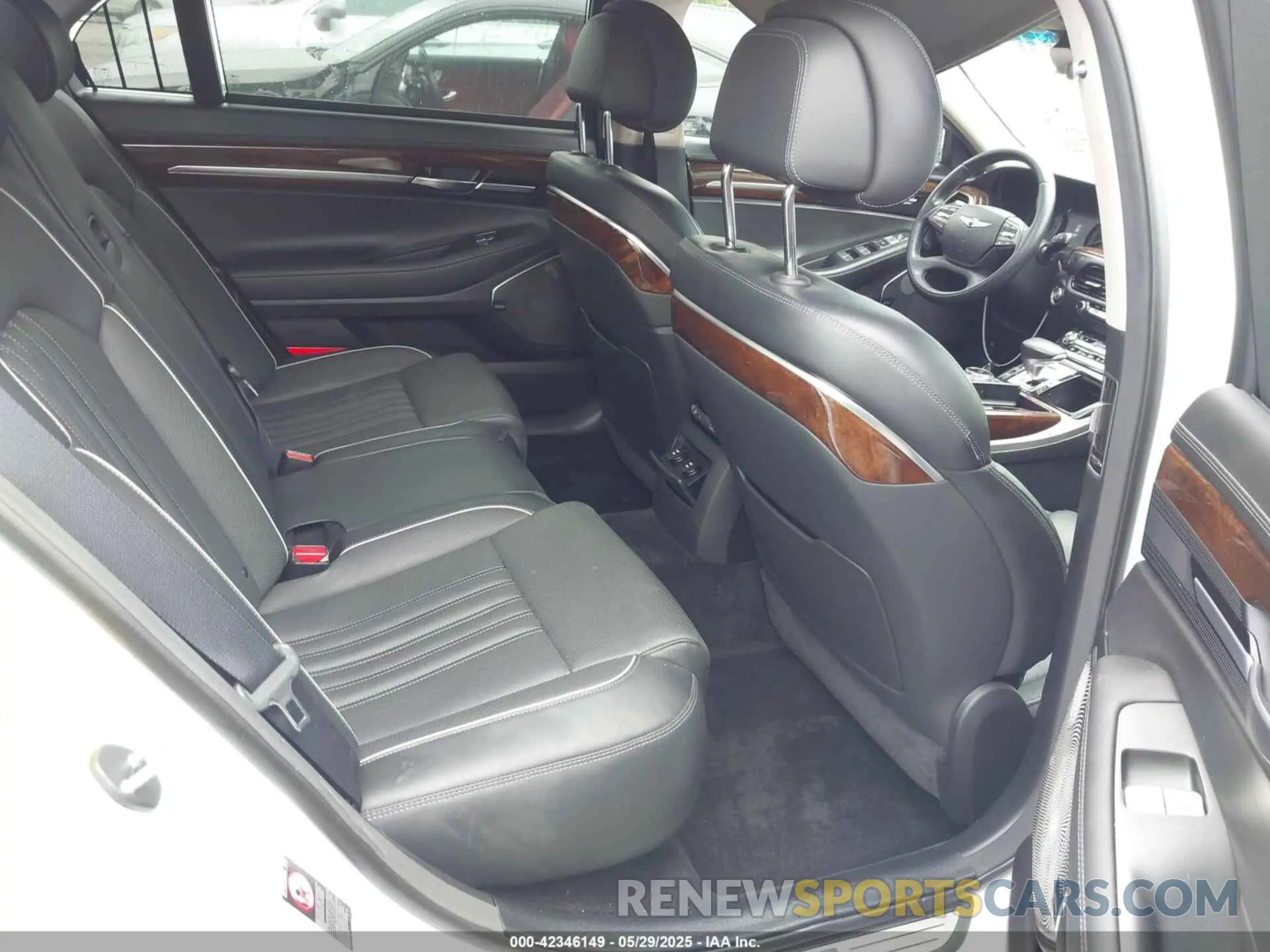 8 Фотография поврежденного автомобиля KMTF34JA5KU058697 GENESIS G90 2019