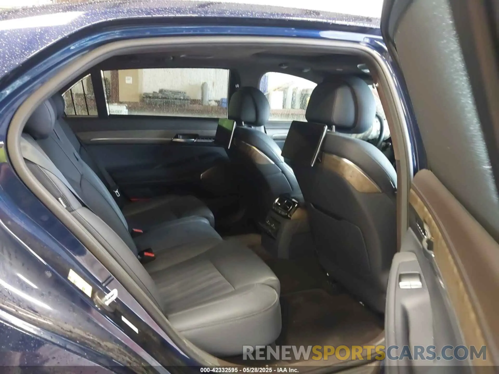 8 Фотография поврежденного автомобиля KMTF54PH6MU086073 GENESIS G90 2021