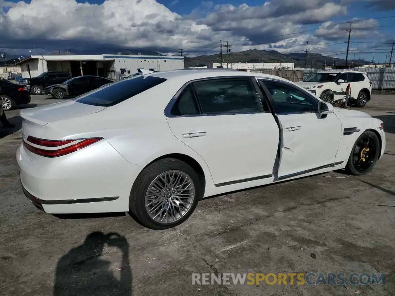 3 Фотография поврежденного автомобиля KMTF34PA0NU092980 GENESIS G90 2022