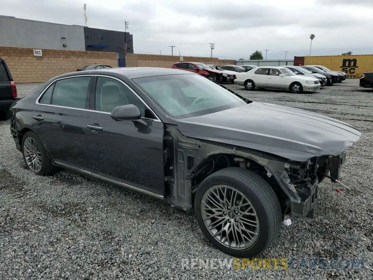 4 Photograph of a damaged car KMTF54PH0NU096440 GENESIS G90 2022
