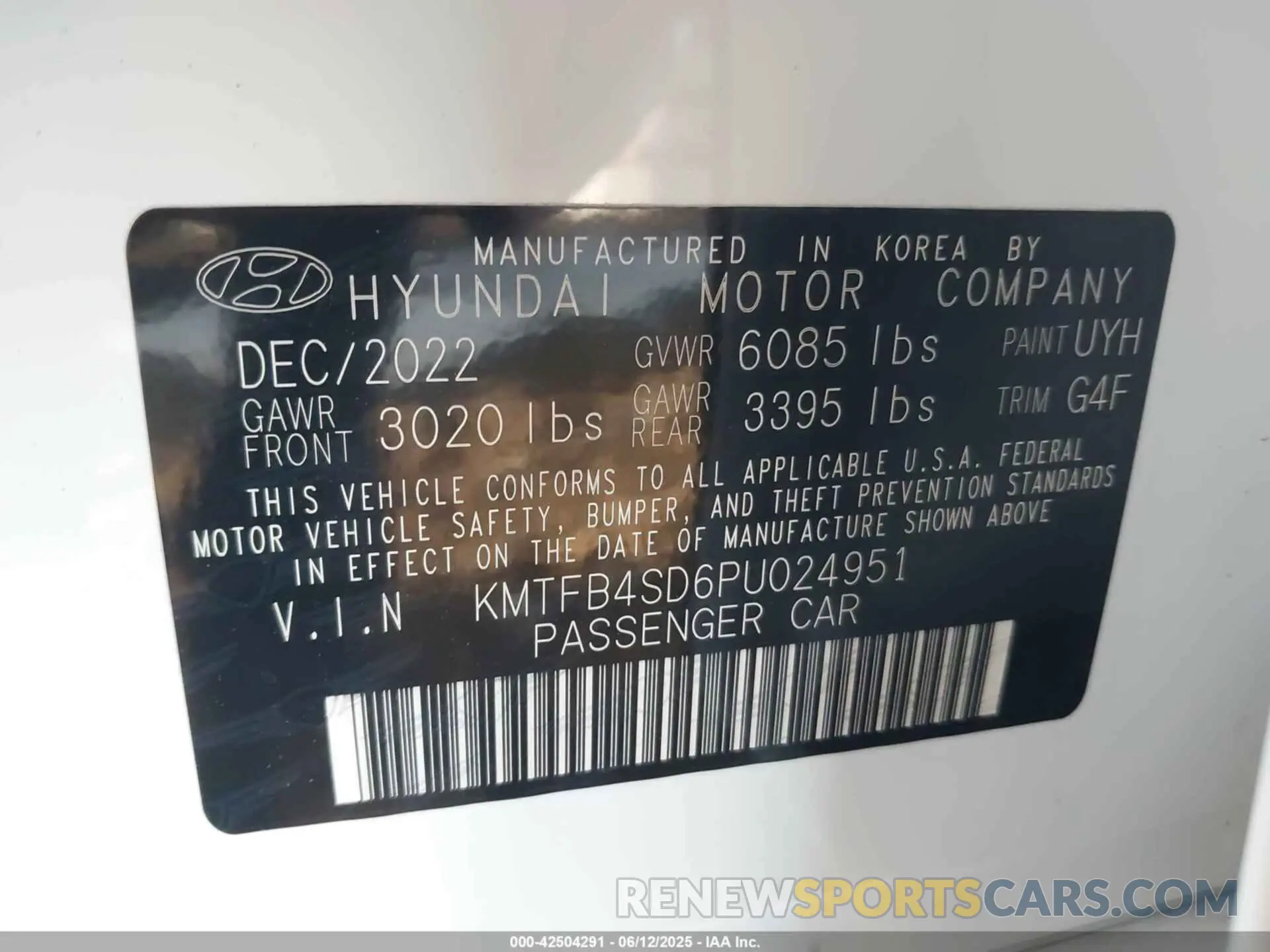 9 Photograph of a damaged car KMTFB4SD6PU024951 GENESIS G90 2023