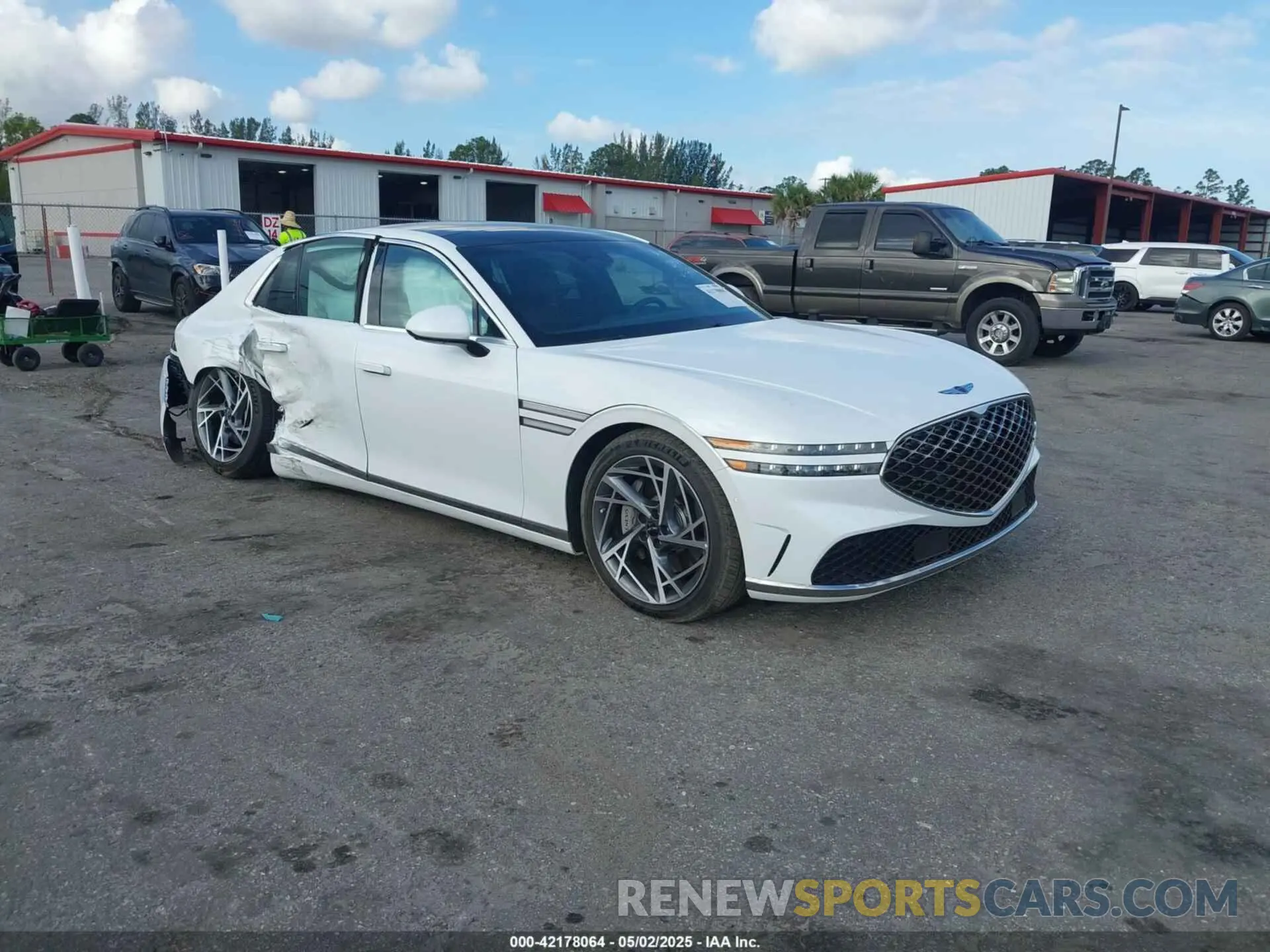 1 Фотография поврежденного автомобиля KMTFB4SD7RU037551 GENESIS G90 2024