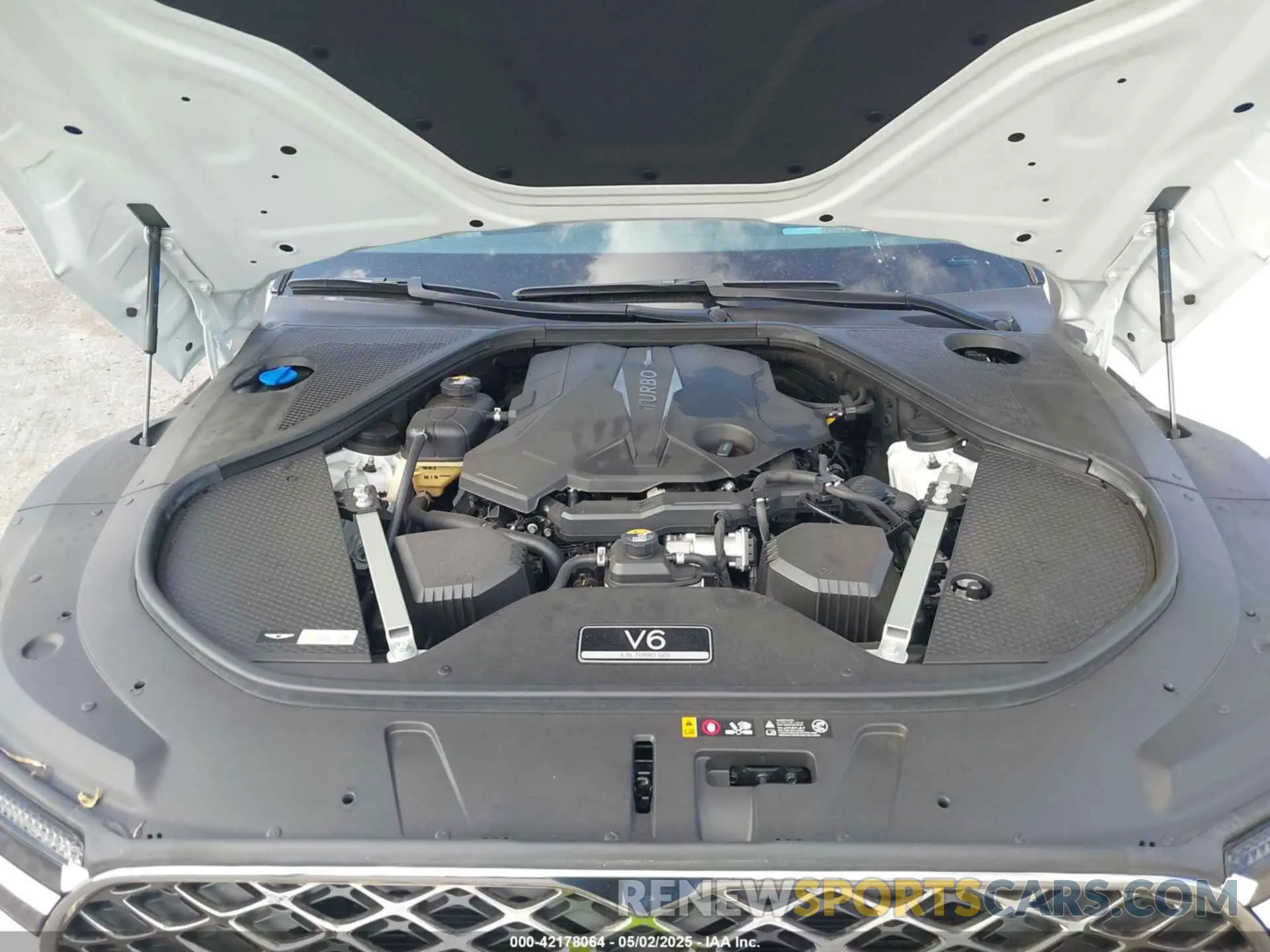 10 Фотография поврежденного автомобиля KMTFB4SD7RU037551 GENESIS G90 2024