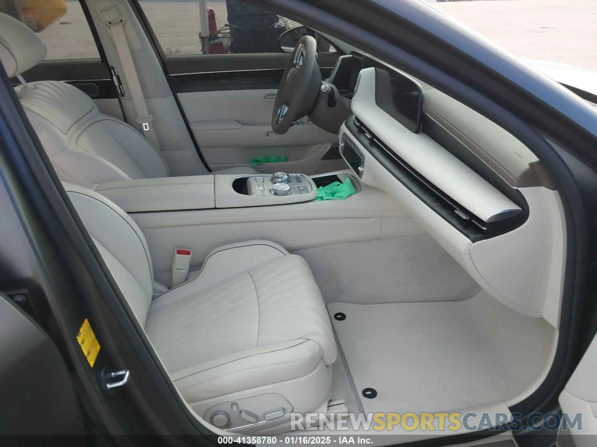 5 Photograph of a damaged car KMTFC4SD3RU038046 GENESIS G90 2024