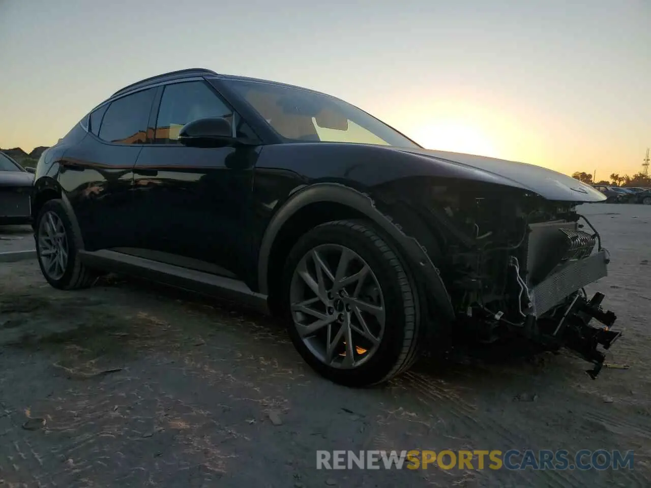 4 Photograph of a damaged car KMUKCDSC6RU021775 GENESIS GV60 ADVAN 2024