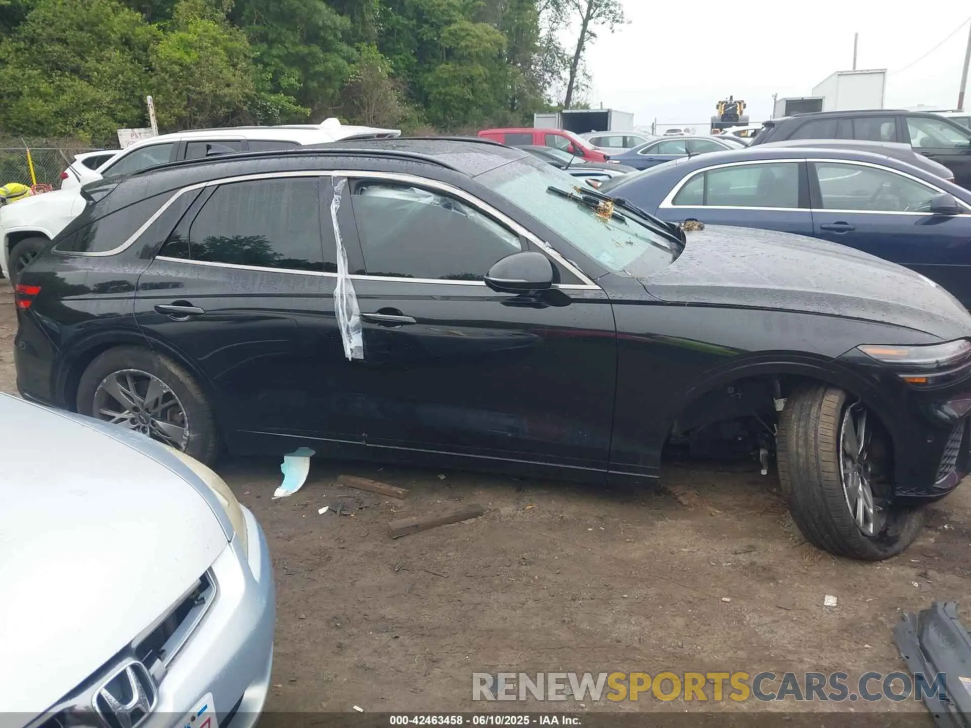 13 Photograph of a damaged car KMUMCDTC4NU043789 GENESIS GV70 2022