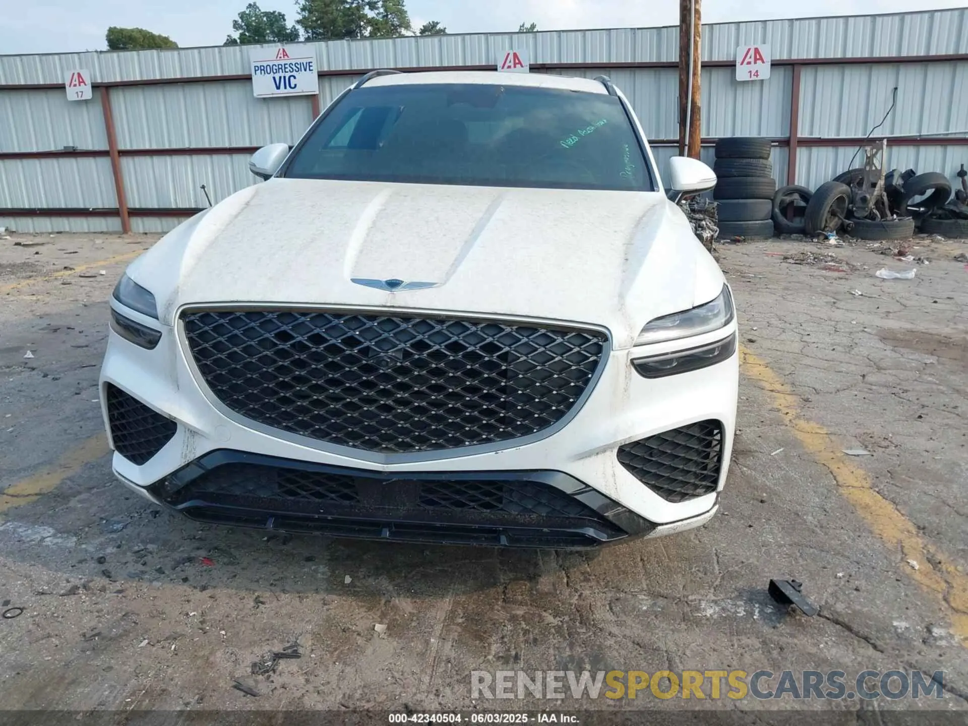 18 Photograph of a damaged car KMUMCDTC6NU040733 GENESIS GV70 2022