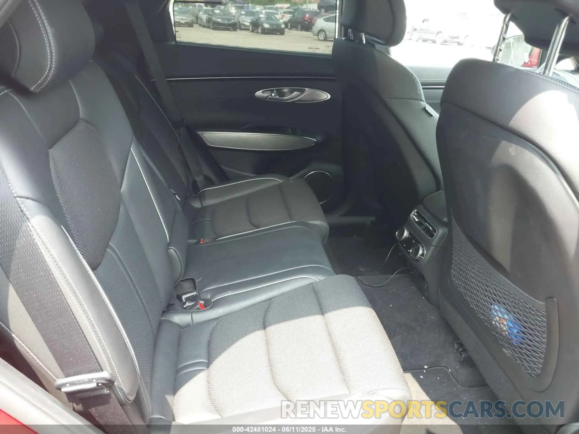 8 Фотография поврежденного автомобиля KMUMADTB7PU080223 GENESIS GV70 2023