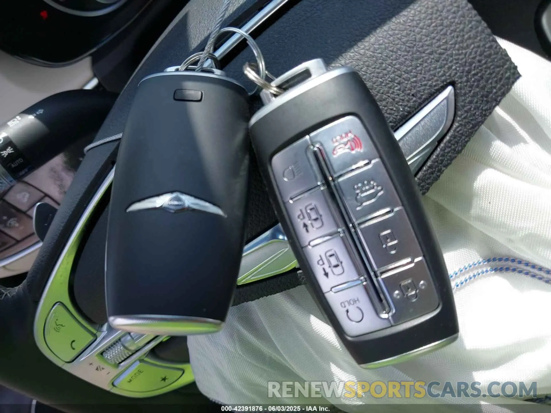 11 Фотография поврежденного автомобиля KMUMADTB7PU139111 GENESIS GV70 2023