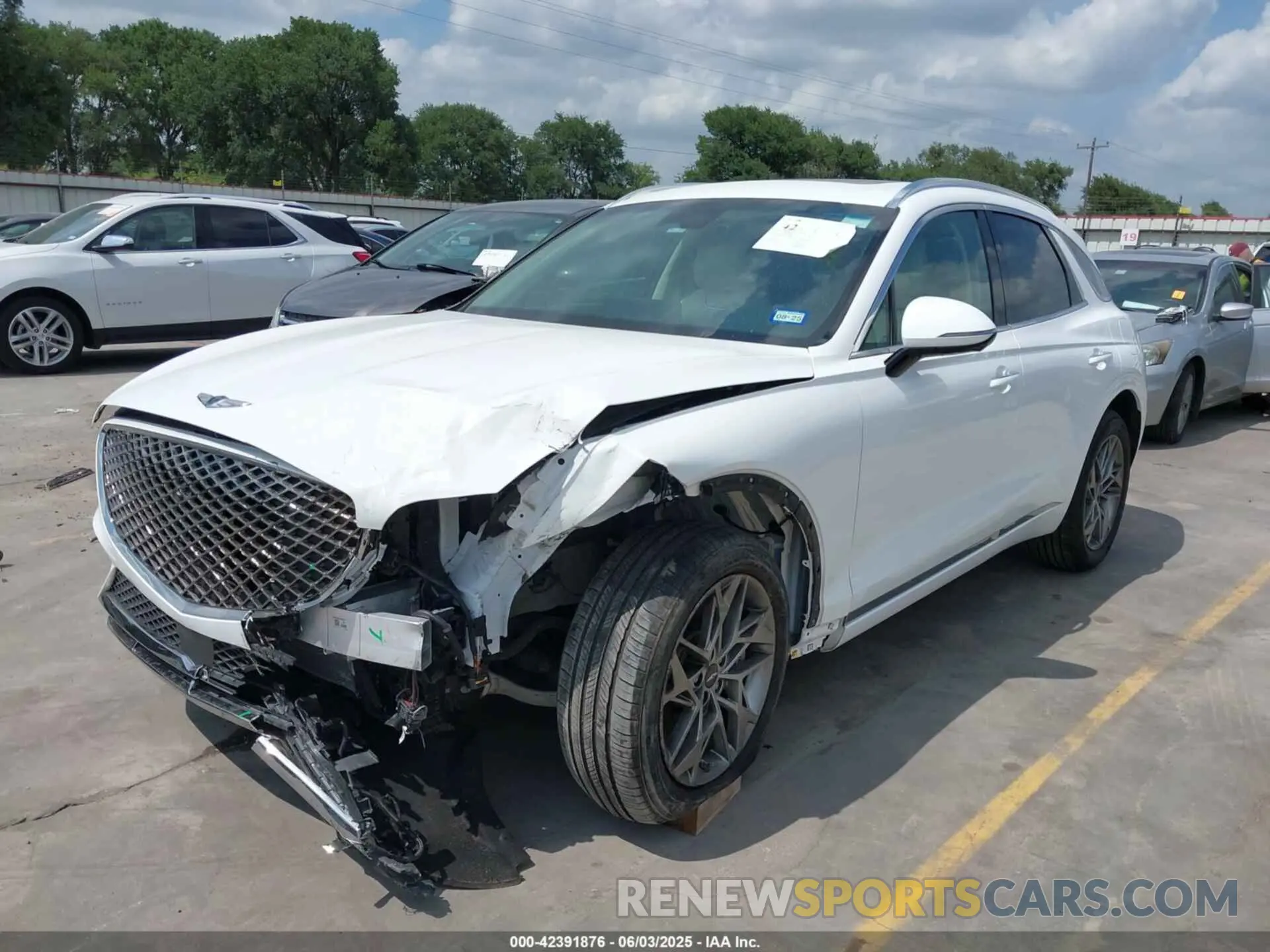 2 Фотография поврежденного автомобиля KMUMADTB7PU139111 GENESIS GV70 2023