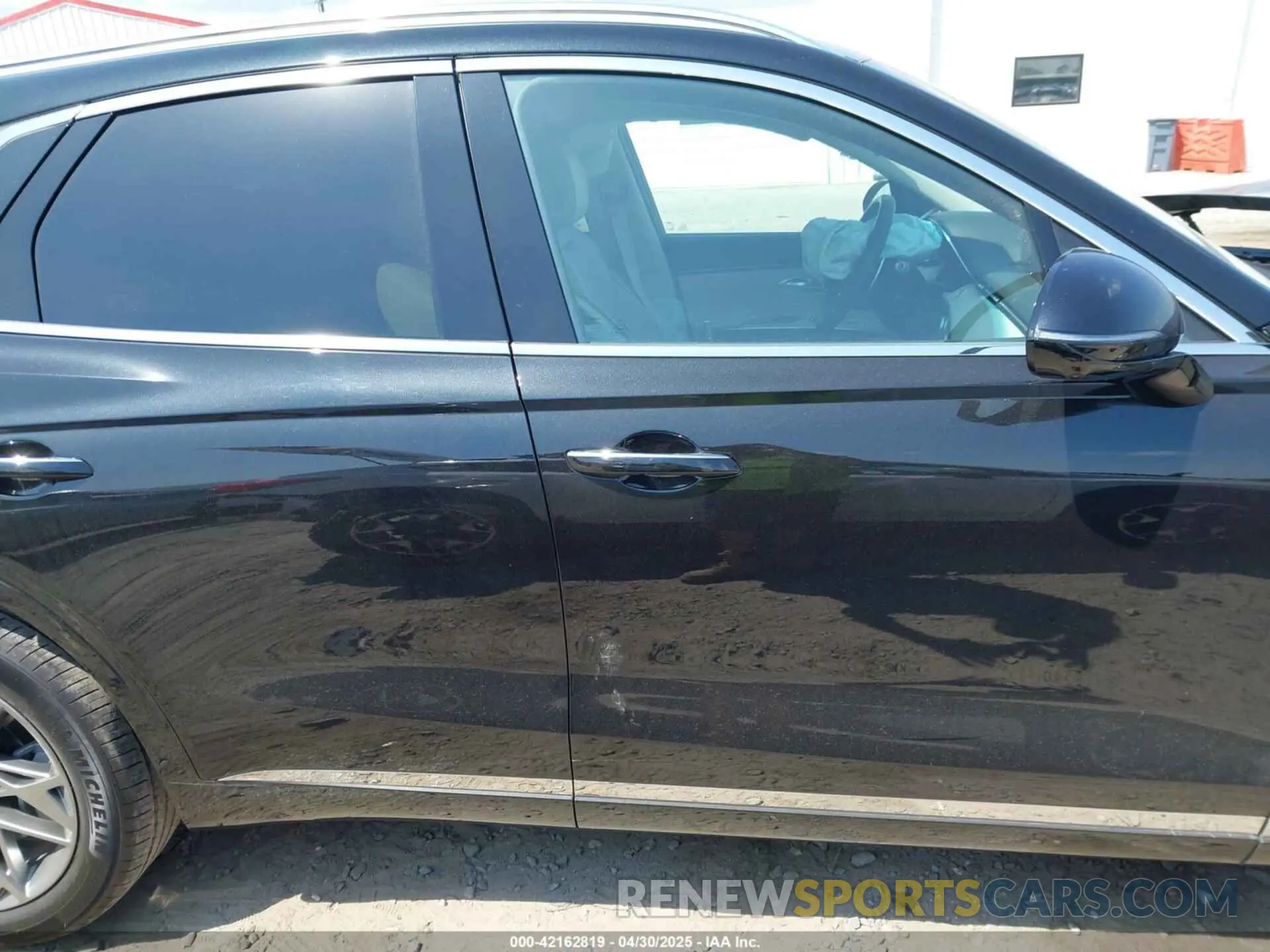 14 Photograph of a damaged car KMUMADTB8PU136895 GENESIS GV70 2023