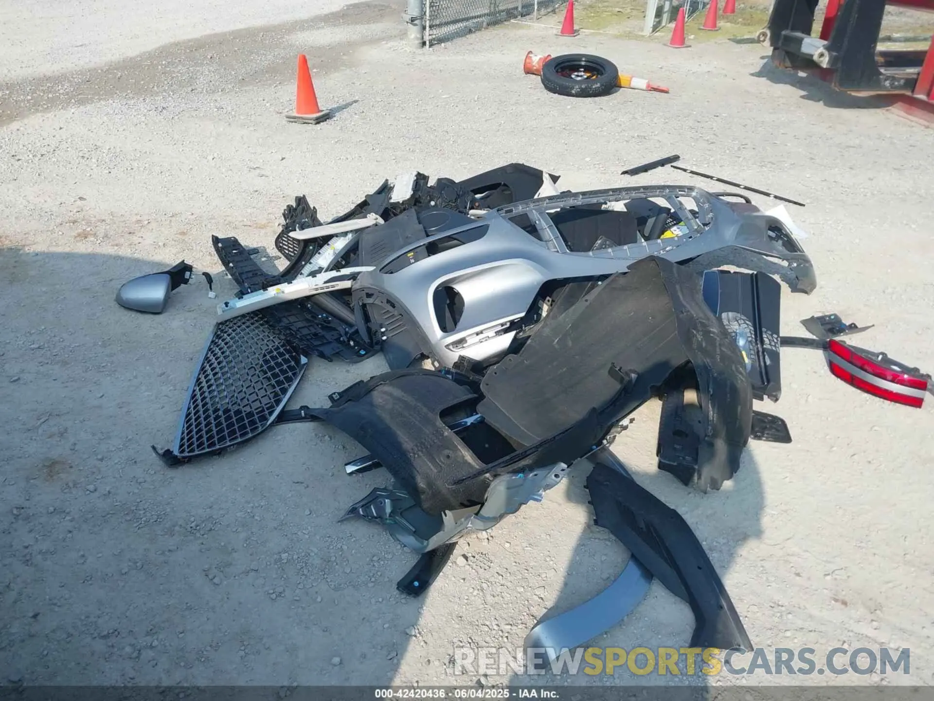 12 Photograph of a damaged car 5NMMADTB6SH031937 GENESIS GV70 2025