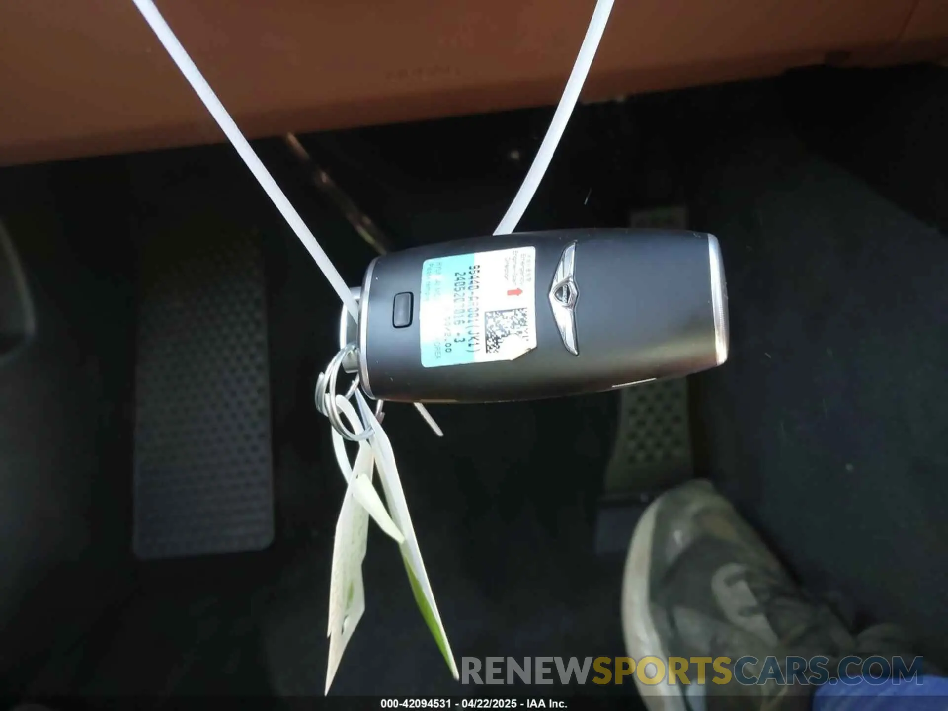 11 Фотография поврежденного автомобиля 5NMMADTB9SH023752 GENESIS GV70 2025